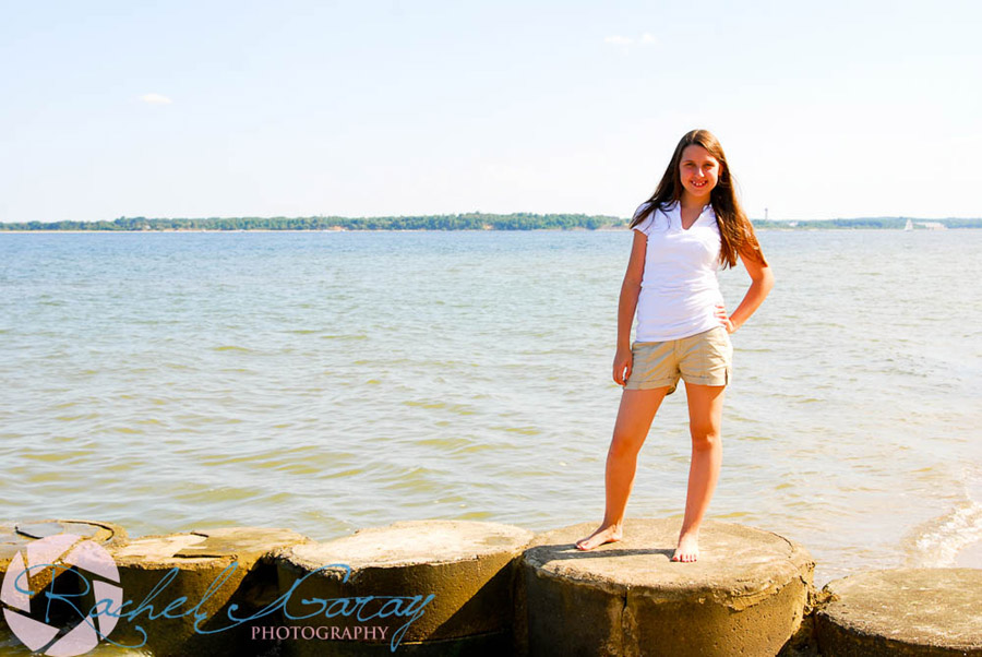 Stephanie smiling at the teen photography session in Solomon's